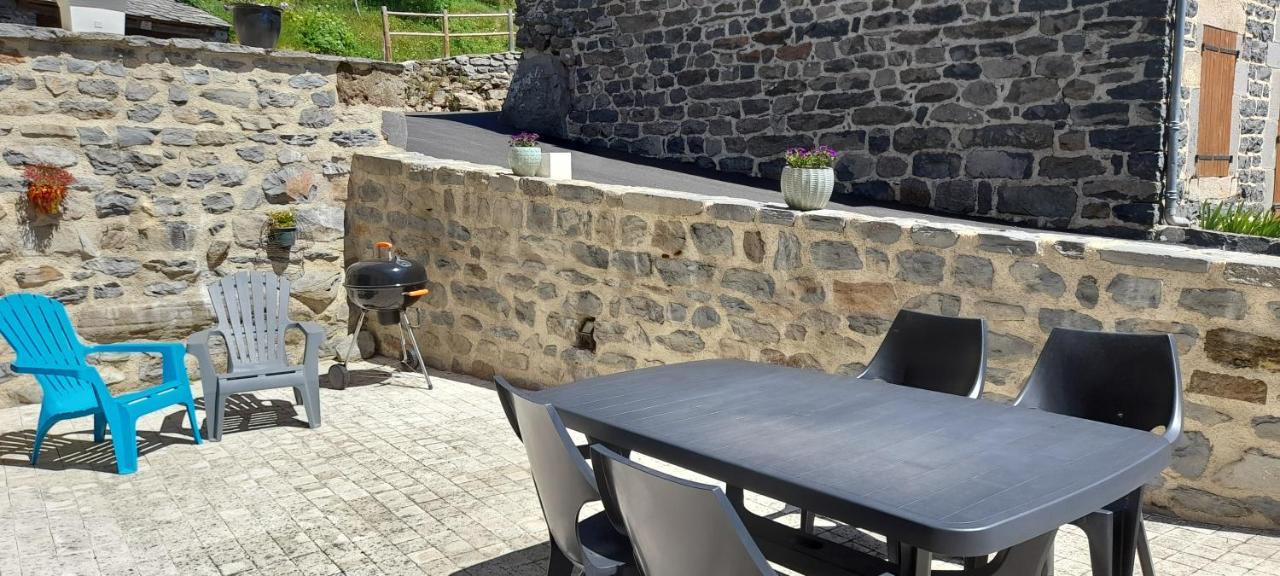 Chez Nave Au Pied Du Meygal Διαμέρισμα Boussoulet Εξωτερικό φωτογραφία